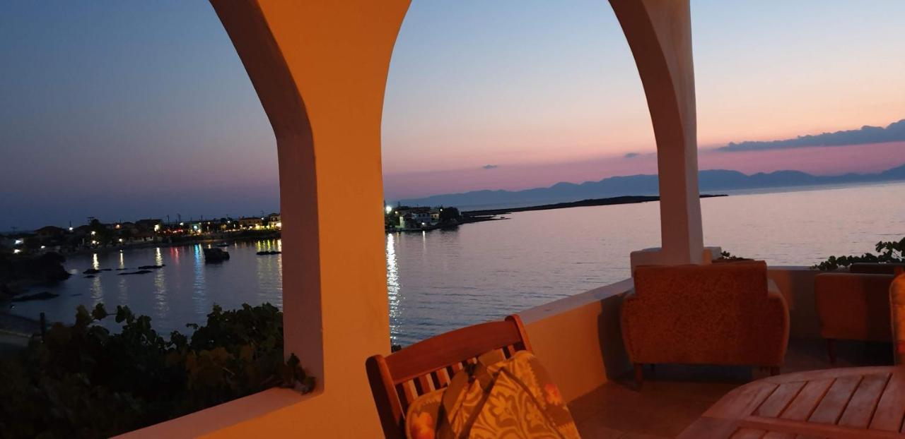 Sunset Holiday House Archangelos  Zewnętrze zdjęcie
