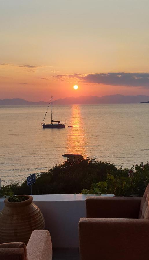 Sunset Holiday House Archangelos  Zewnętrze zdjęcie