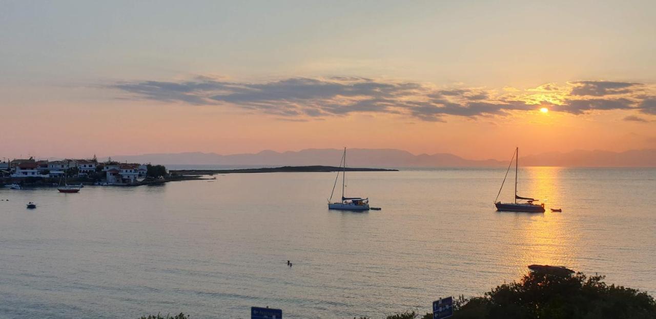 Sunset Holiday House Archangelos  Zewnętrze zdjęcie